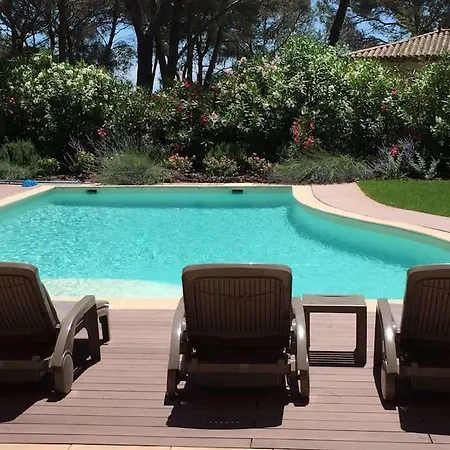 Dans Avec Piscine Et Barbeque, Raphael Valescure, Plages Saint-Raphaël